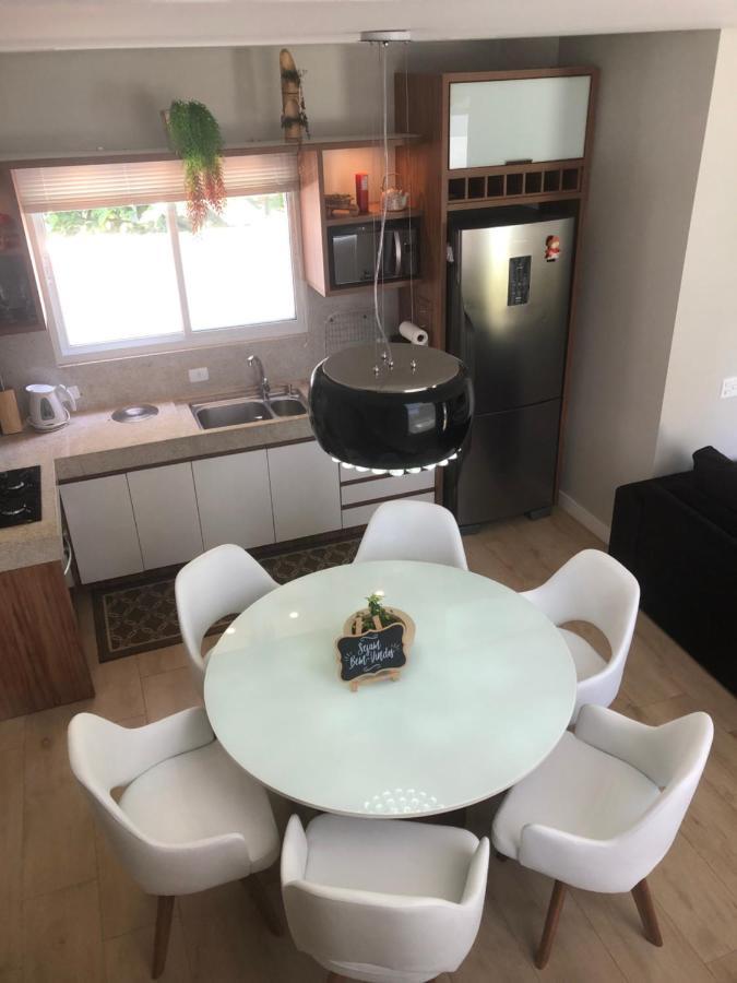Casa Luxo Com Piscina A 500 Metros Da Praia Флорианополис Экстерьер фото